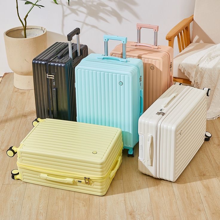 Sourcing Luggage and Travel Gear from UK Suppliers