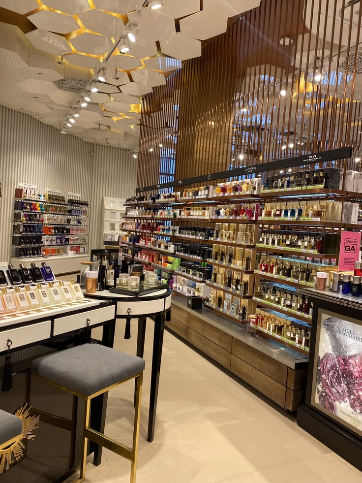 How to Find Cosmetic Suppliers for a Small Business (2026 Guide) 1 Beauty & Cosmetics How to Find Cosmetic Suppliers for a Small Business (2026 Guide)